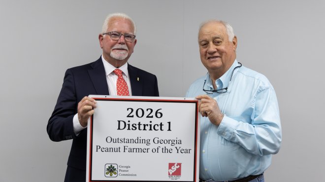 Mims receives Outstanding Georgia Peanut Farmer of the Year Award for District 1