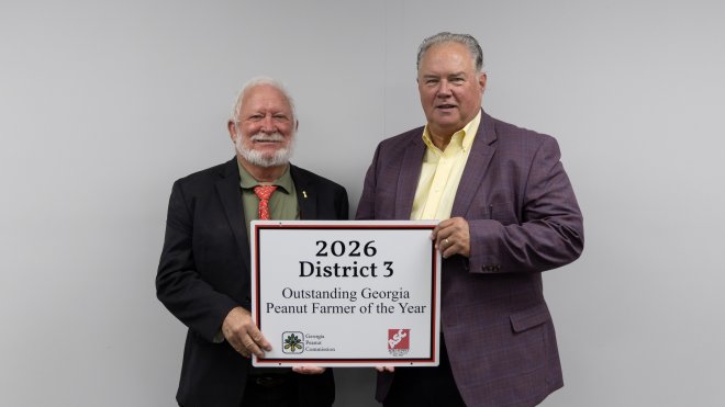 Hood receives Outstanding Georgia Peanut Farmer of the Year Award for District 3