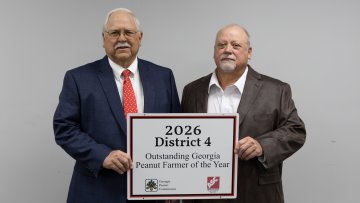 Moore receives Outstanding Georgia Peanut Farmer of the Year Award for District 4